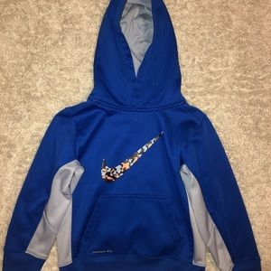Nike Therma-Fit Boys Size 6 Hoodie
